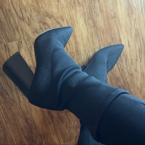 Wild Diva • Black sock chunky heel ankle boots - Picture 5 of 8
